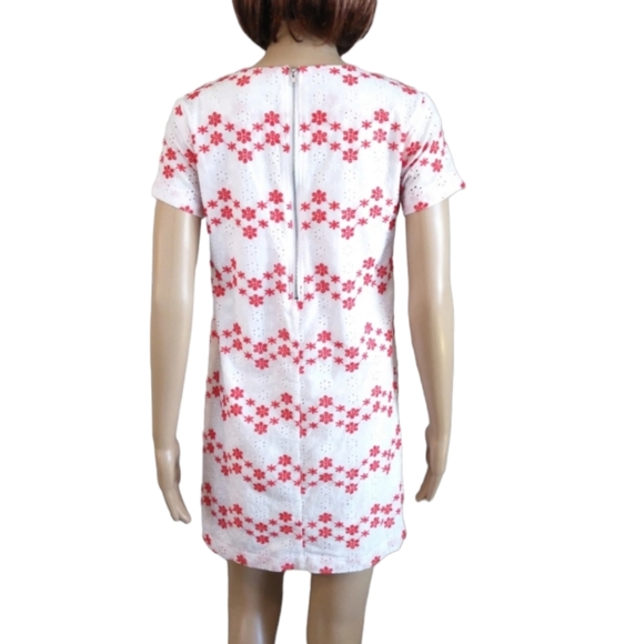 Miami Summer Eyelet Lace Dress - Picture 5 of 8